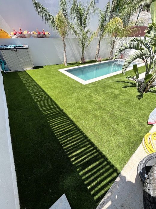 Bande de jardin en gazon synthétique à Perpignan