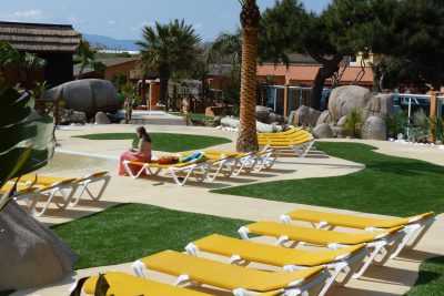 Gazon synthétique, aires de jeux et équipements sportifs à Perpignan