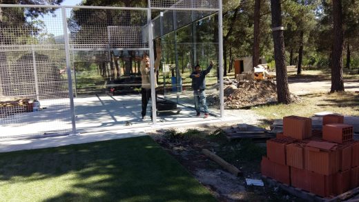 Montage d’un terrain de padel au Boulou