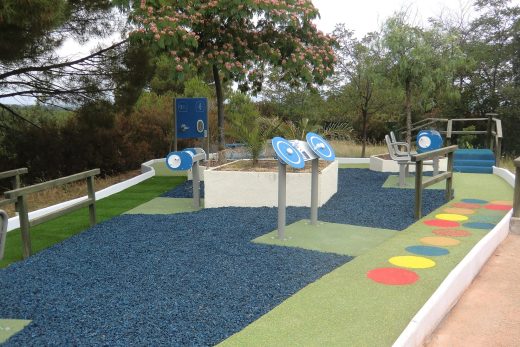 Parcours de sport santé sur sol souple