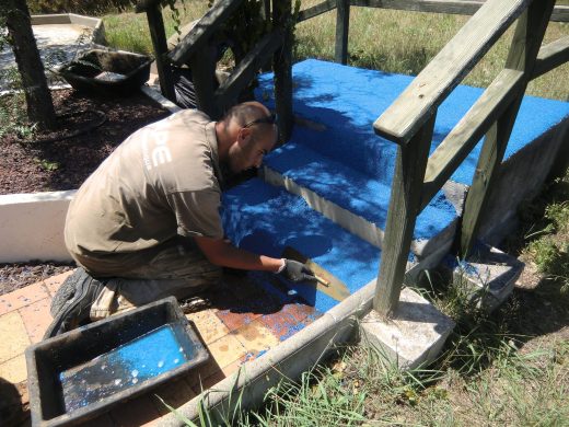 Remise en peinture d’un équipement de parcours santé