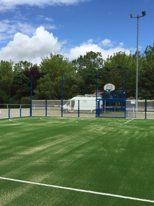 Terrain multisport de Belvèze-du-Razès