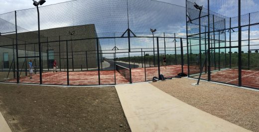 Vue d’ensemble des terrains de padel de Rivesaltes