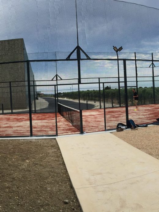 Vue d’ensemble des terrains de padel de Rivesaltes